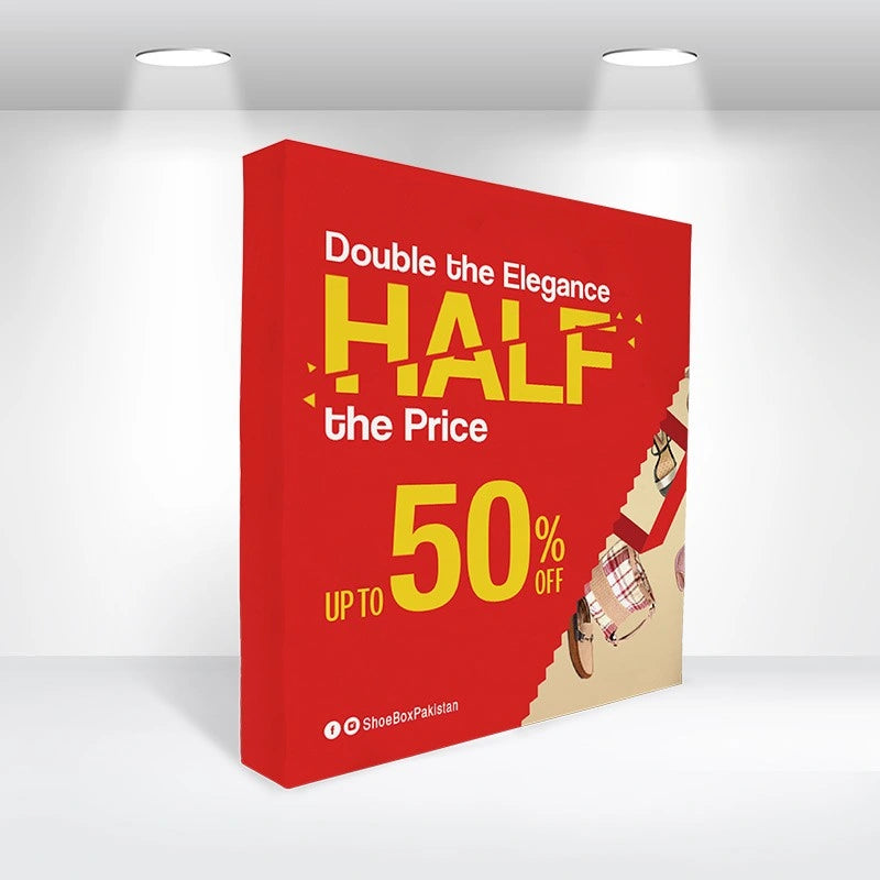 Lightweight straight fabric popup display with aluminum frame